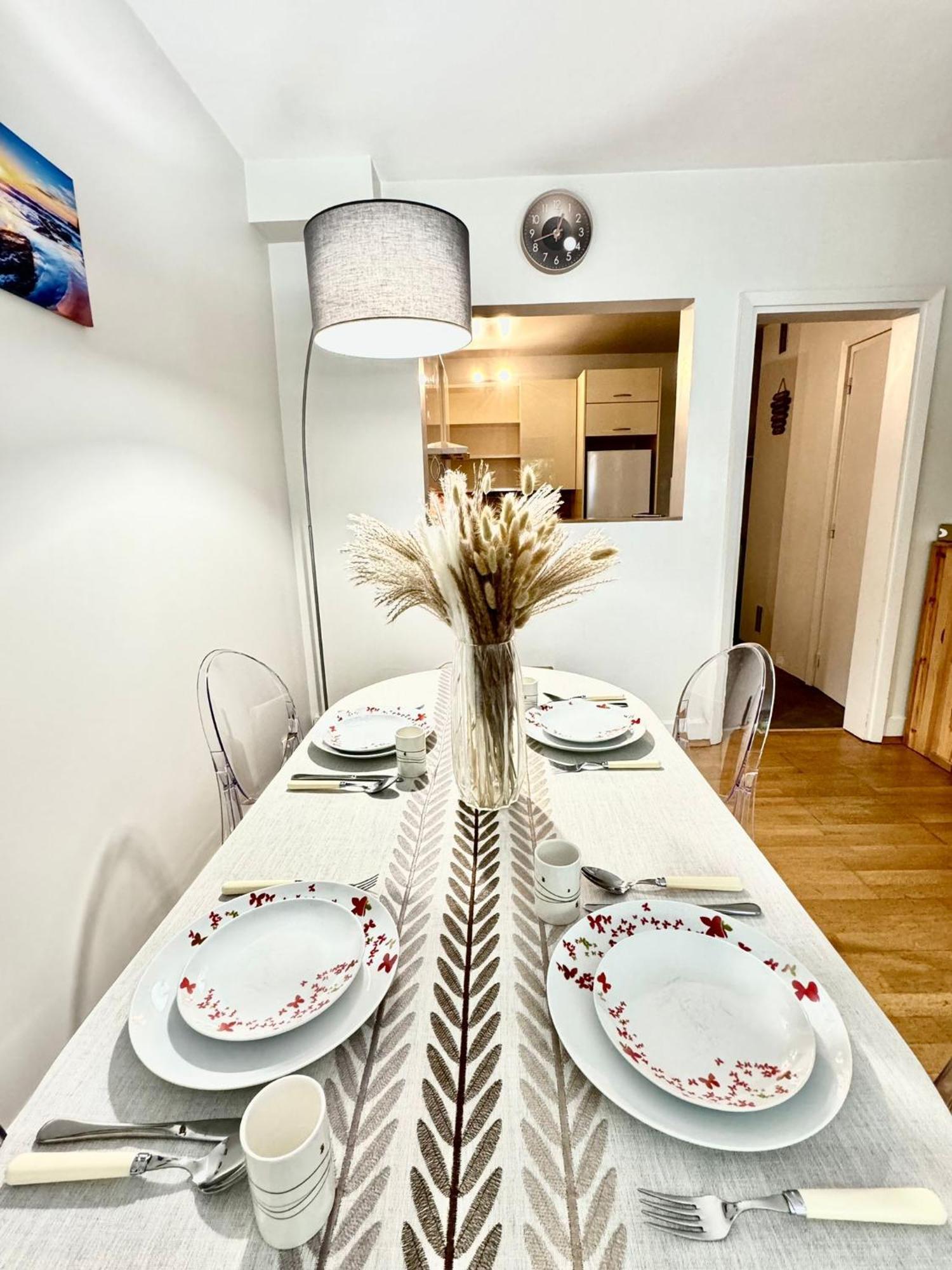 2 Bedrooms Near Tour Eiffel Free Parking High Security Appartamento Parigi